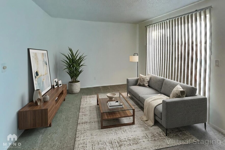 Building Photo - 318 S 174th Pl