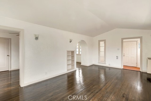 Building Photo - 1515 E Walnut Way