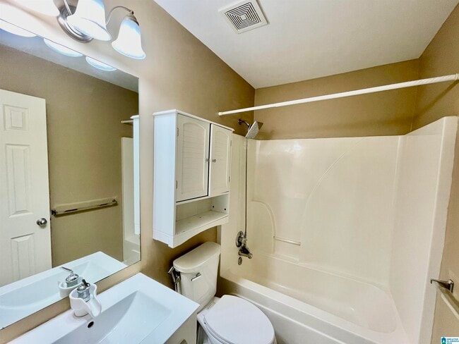 Building Photo - 183 Hayesbury Ct