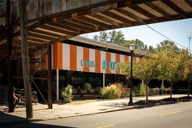 Building Photo - 5 Krog St NE