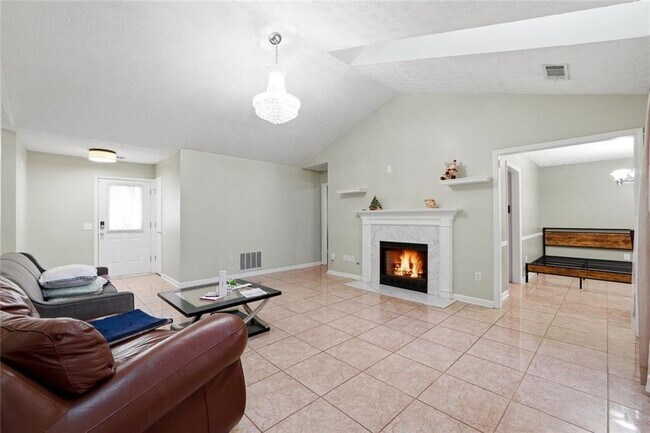 Building Photo - 2833 Loral Pines Dr NW