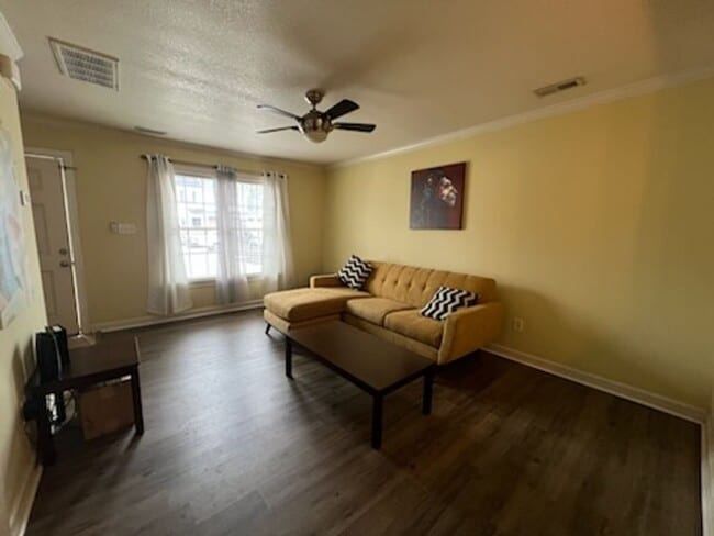 Building Photo - Two Bedroom Townhome - Carolina Forest
