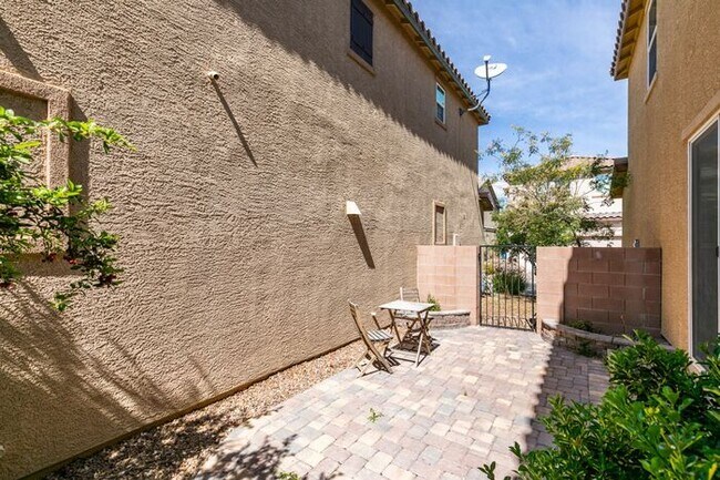 Building Photo - Better Than New with Stunning Designer Upgrades Throughout!