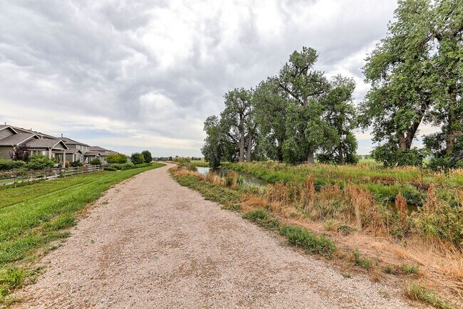 Building Photo - 1695 Grand Ave