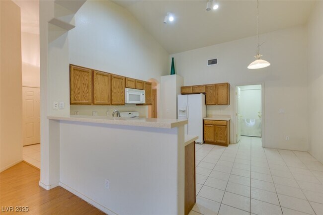 Building Photo - 10308 Juniper Creek Ln