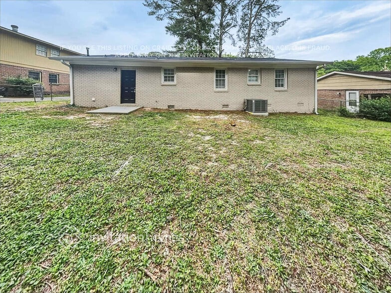 Building Photo - 3455 Leisure Ln