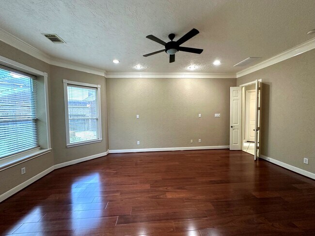 Building Photo - 10814 Keystone Fairway Dr