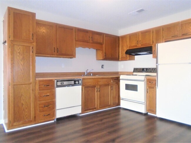 Building Photo - 1603 Glenn St SW