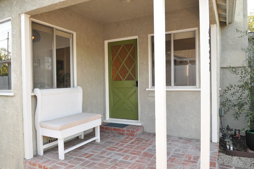 Building Photo - 4927 Forman Ave