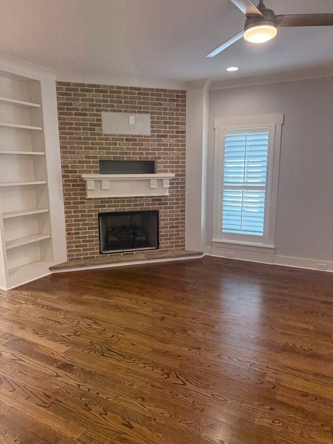 Building Photo - Ready to Rent in Barnsley Park