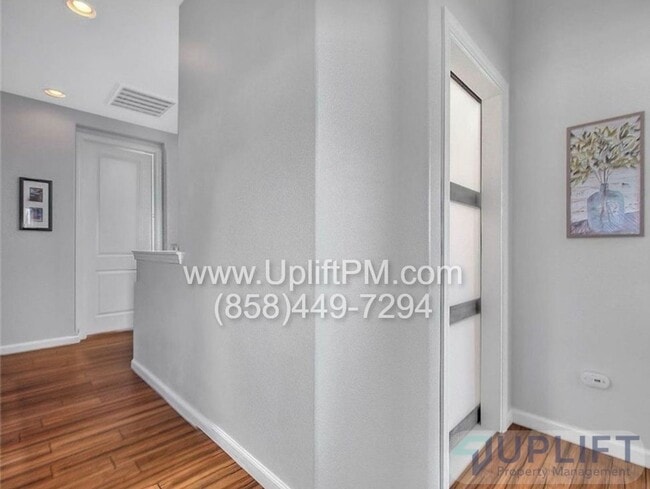 Building Photo - 44082 Calle Luz