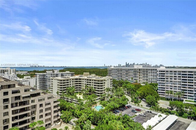 Building Photo - 251 Crandon Blvd