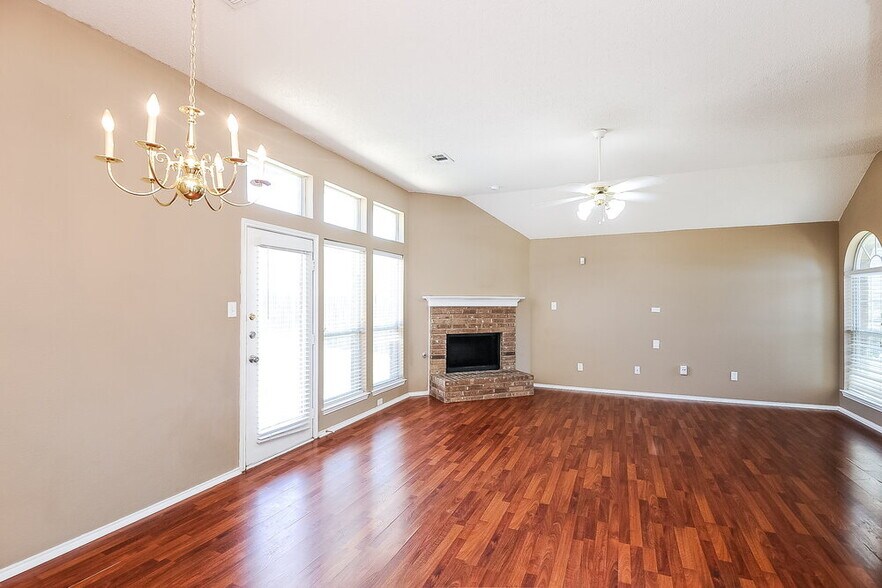 Building Photo - 3017 Morning Dove Ln