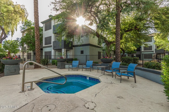 Building Photo - 3848 N 3rd Ave