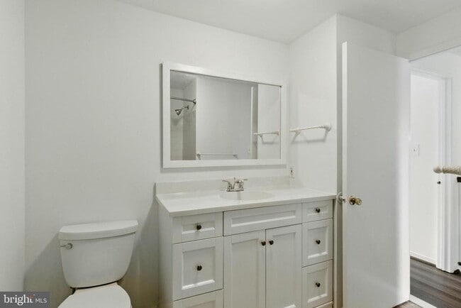 Building Photo - 351 Gundry Dr