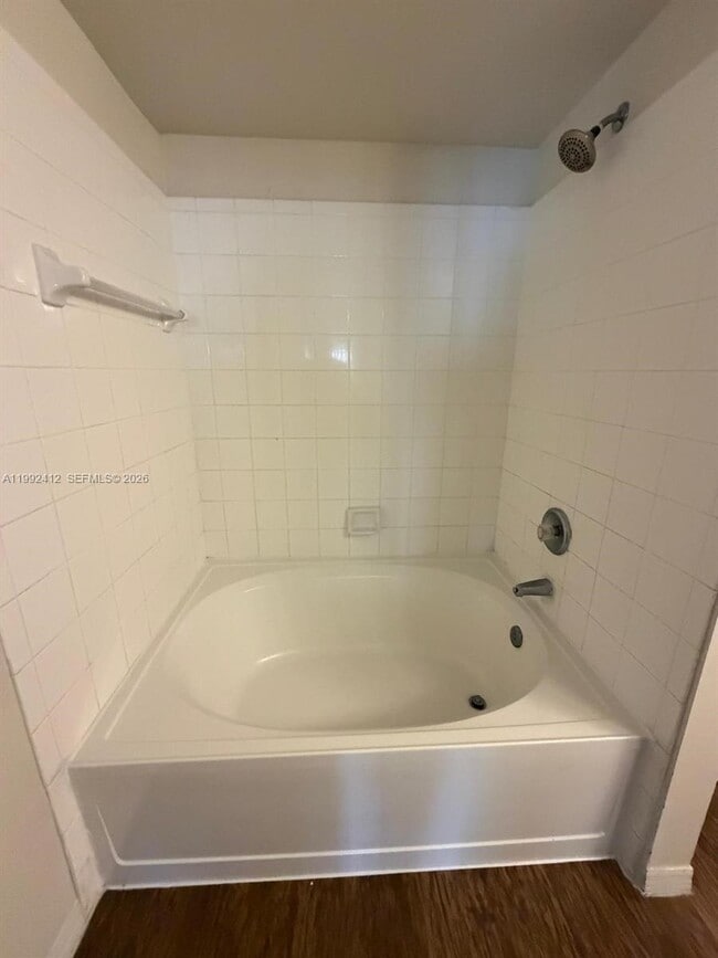 Building Photo - 200 SW 117th Terrace