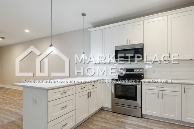 Building Photo - 3413 Durham Ln