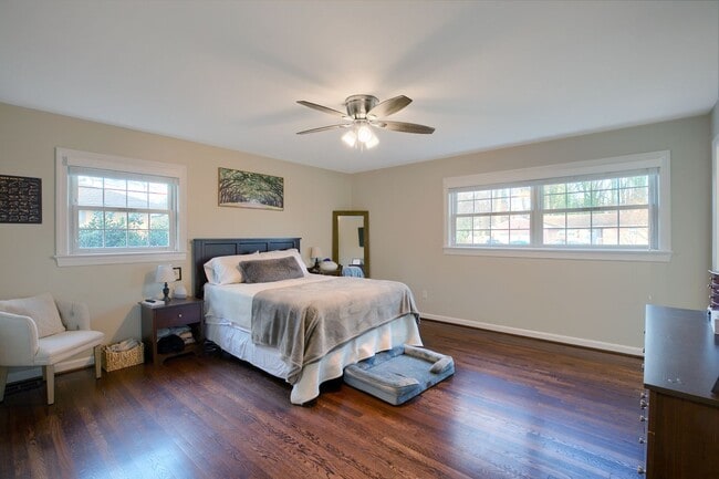 Building Photo - Call Sabrina Thomas Office at 757-767-0767 for more information