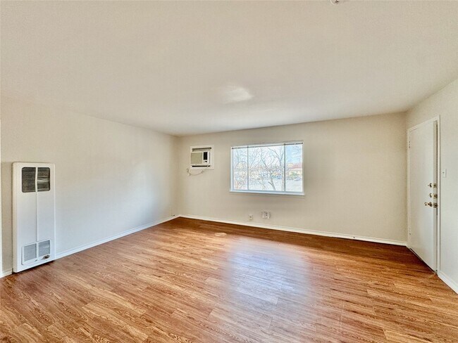 Building Photo - 5717 McCommas Blvd