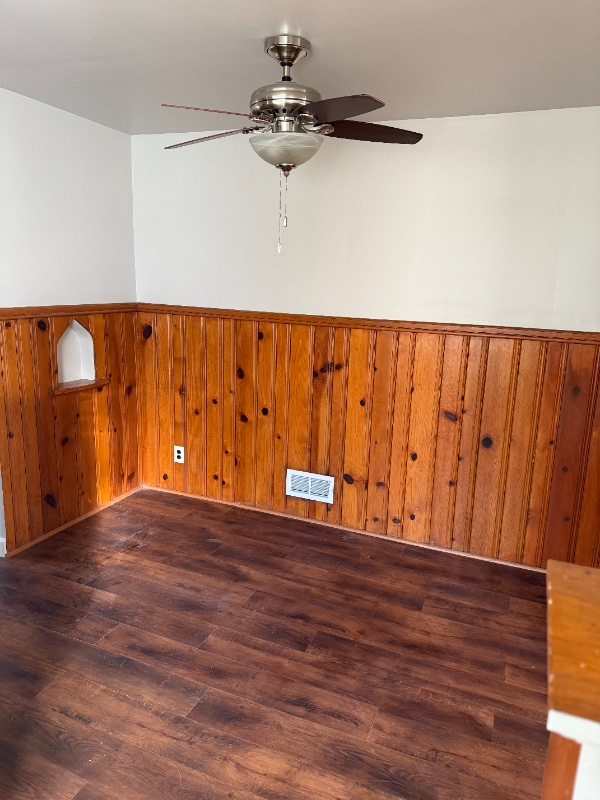 Building Photo - 4531 Roth Ave