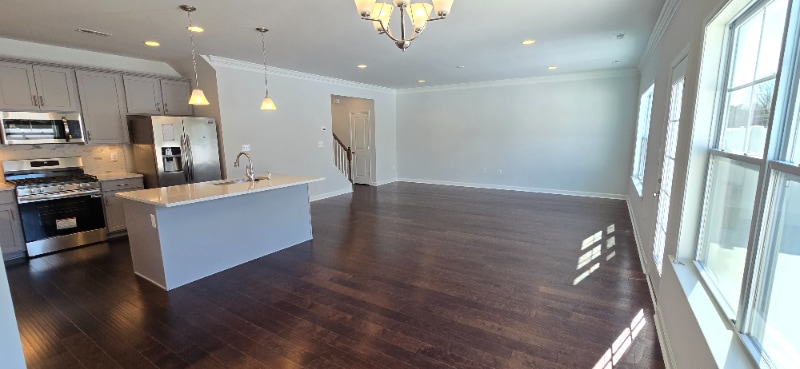 Building Photo - 8104 Side Spg Ter