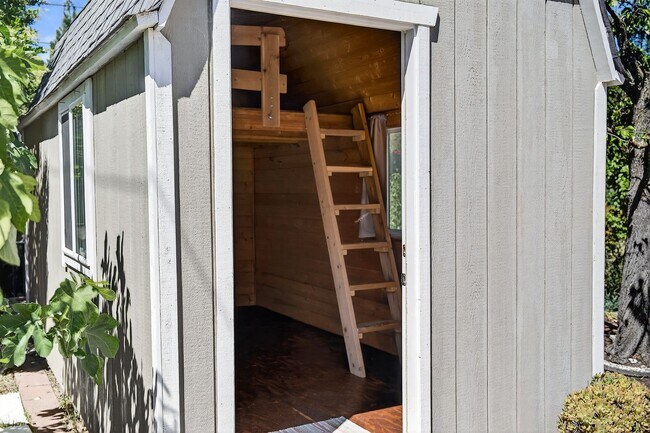 Building Photo - 2,003 Sq Ft Modern 4BR/2BA: Solar, EV Charging & Private Orchard!