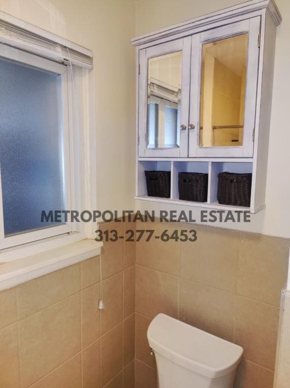 Building Photo - 6973 Chirrewa St