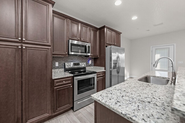 Building Photo - 3514 Mossy Oak Villas Cir