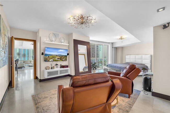 Building Photo - 465 Brickell Ave