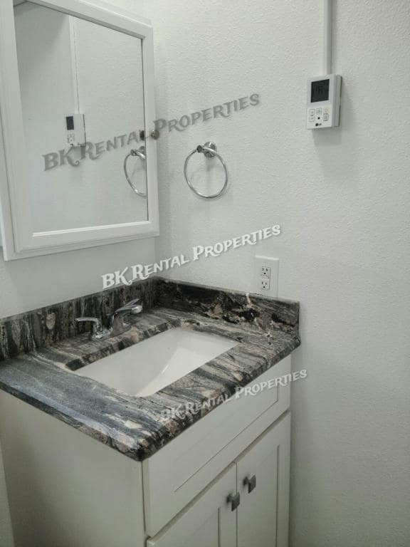 Building Photo - 1108 N 3rd St