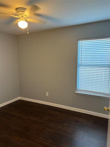 Building Photo - 304 Lakefront Dr