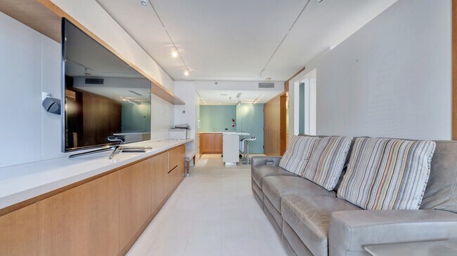 Building Photo - 701 Pennsylvania Ave NW