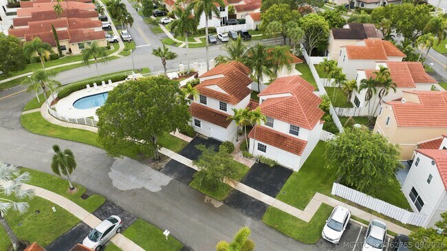 Building Photo - 1115 SW 180th Terrace