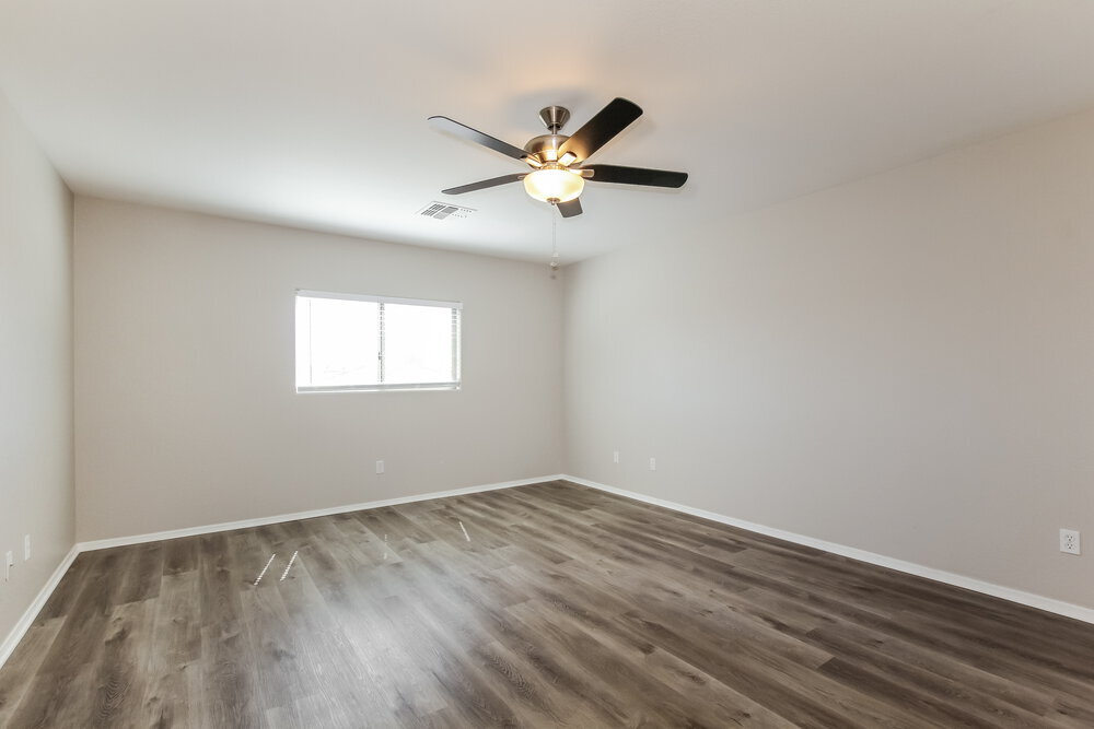 Building Photo - 973 E Doris St