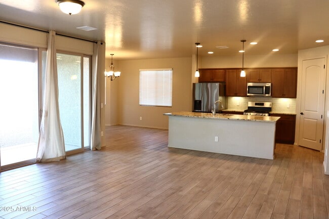 Building Photo - 1547 Middle Crk Ln