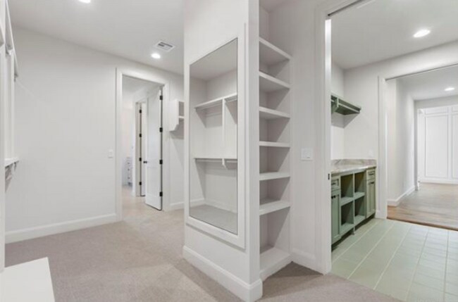 Building Photo - Beautiful Brand New 4 bedroom Home!