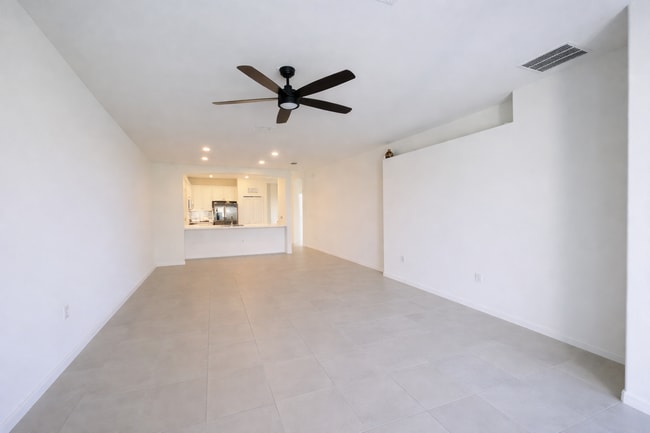 Building Photo - Beautiful New Construction Home for Rent in Naples, FL