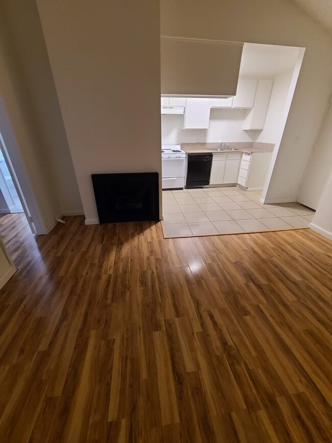 Building Photo - 20954 Bryant St