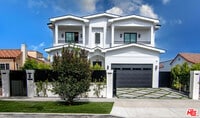 Building Photo - 418 N Poinsettia Pl