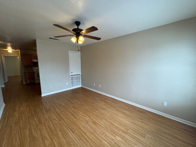 Building Photo - 3805 Ys Pak Ct
