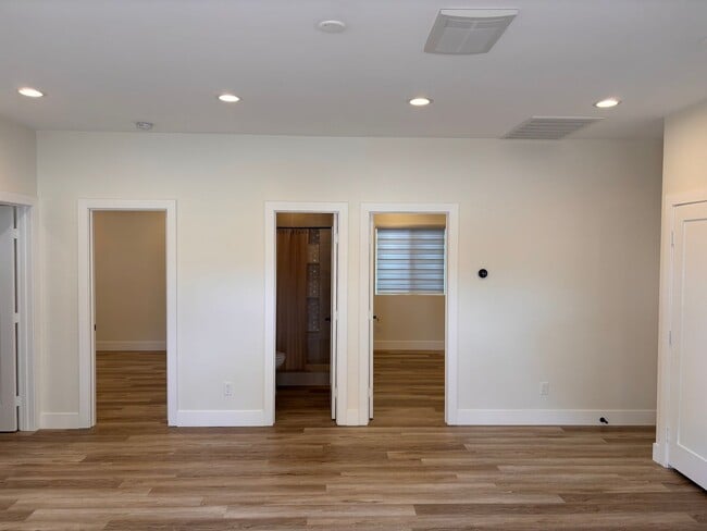 Building Photo - Brand New 2 Bedrooms 2 full baths home, AD...