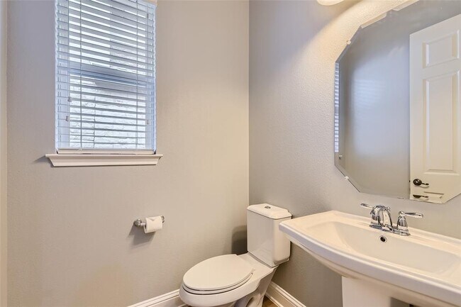 Building Photo - 12520 Javea Dr
