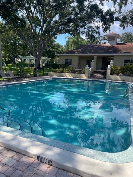 Building Photo - 2690 Coral Landings Blvd