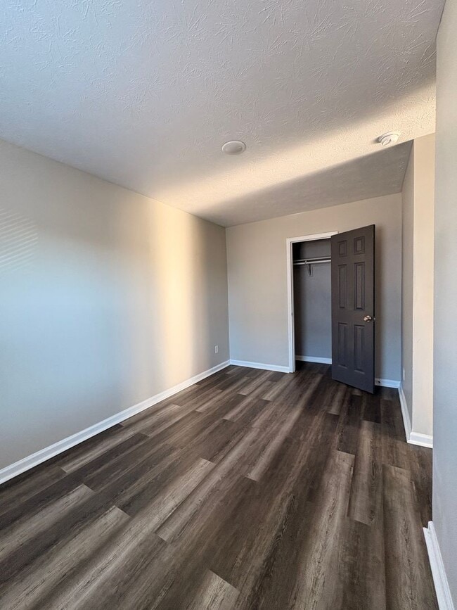 Building Photo - Live in Style without Breaking the Bank at Magnolias Living Apartments Washer & dryer in-unit