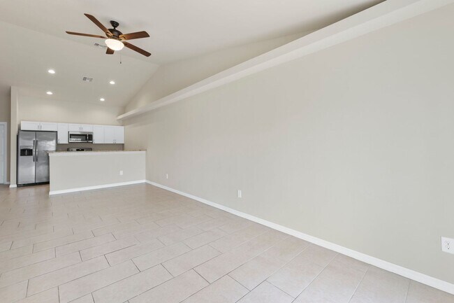 Building Photo - LB - Newly Constructed 3 bed 2 bath duplex with garage.