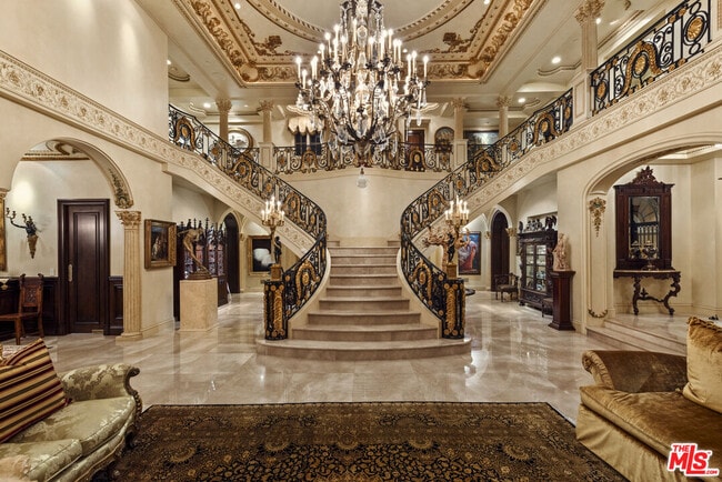 Building Photo - 28 Deep Sea