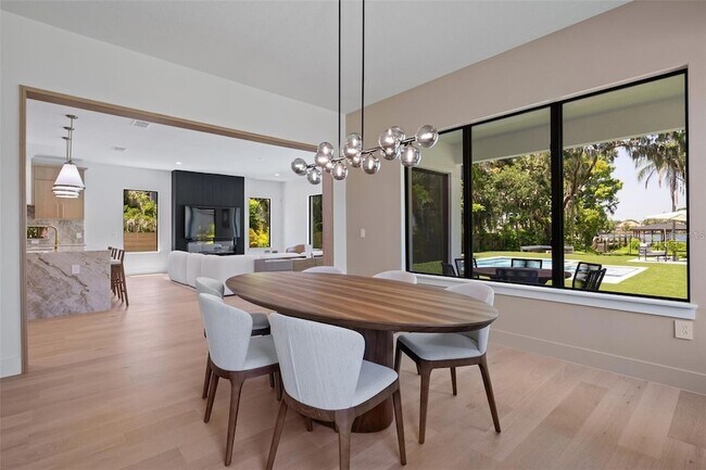 Building Photo - 6564 Lagoon St