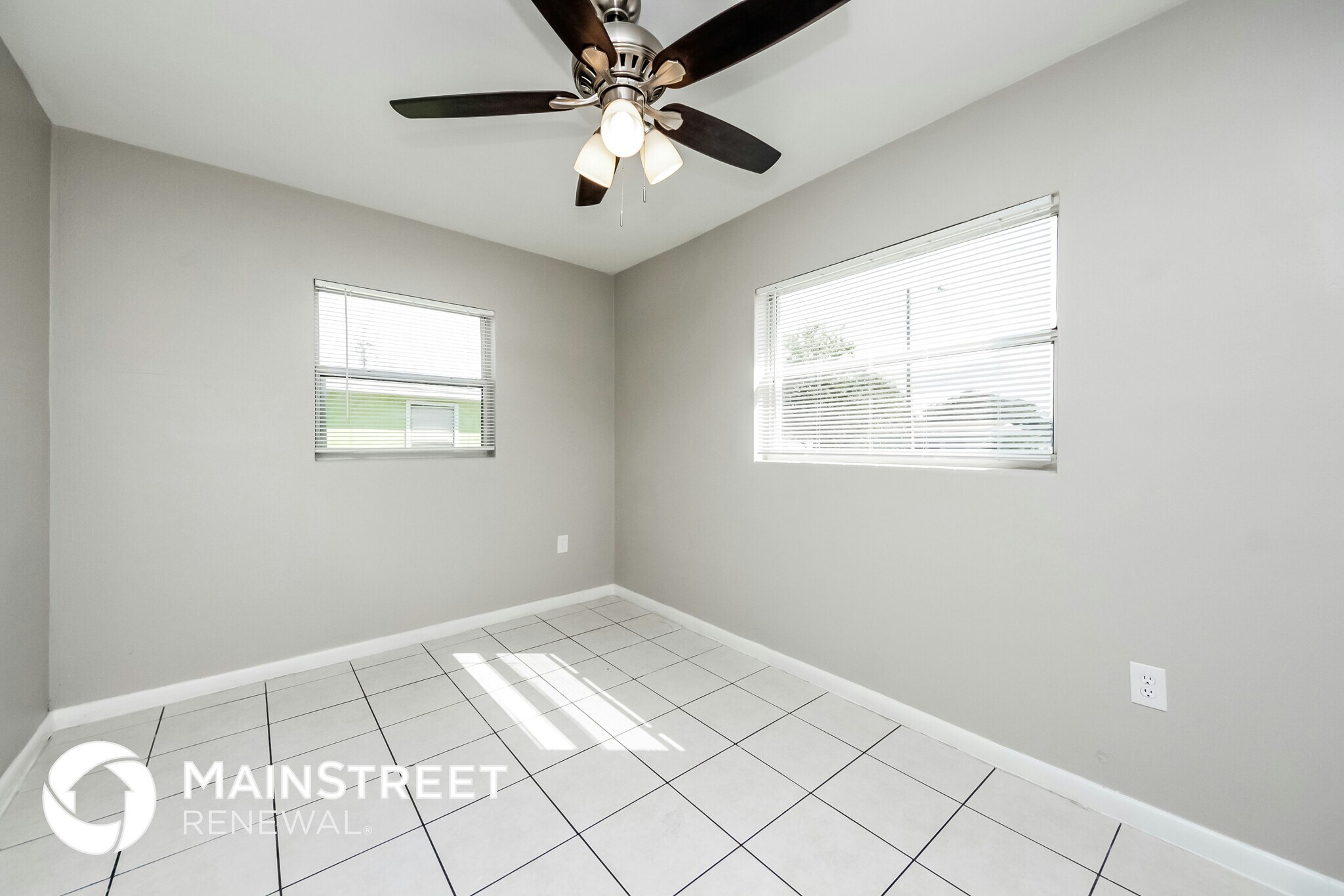 Building Photo - 1450 Terre Cia Ave