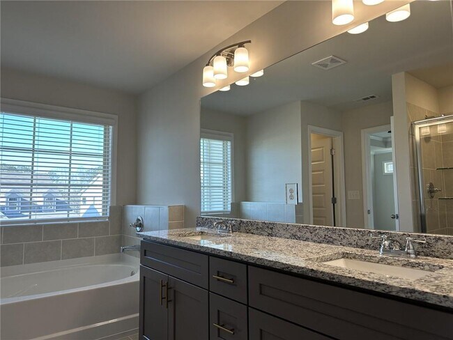Building Photo - 3517 Lockaby Wy