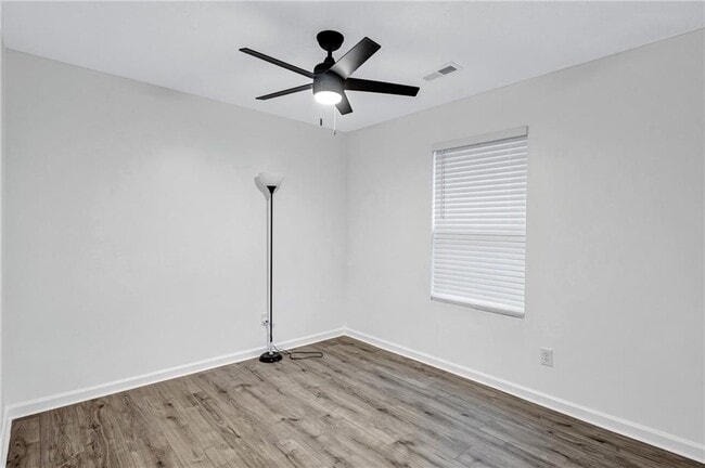 Building Photo - 6234 Culver Dr